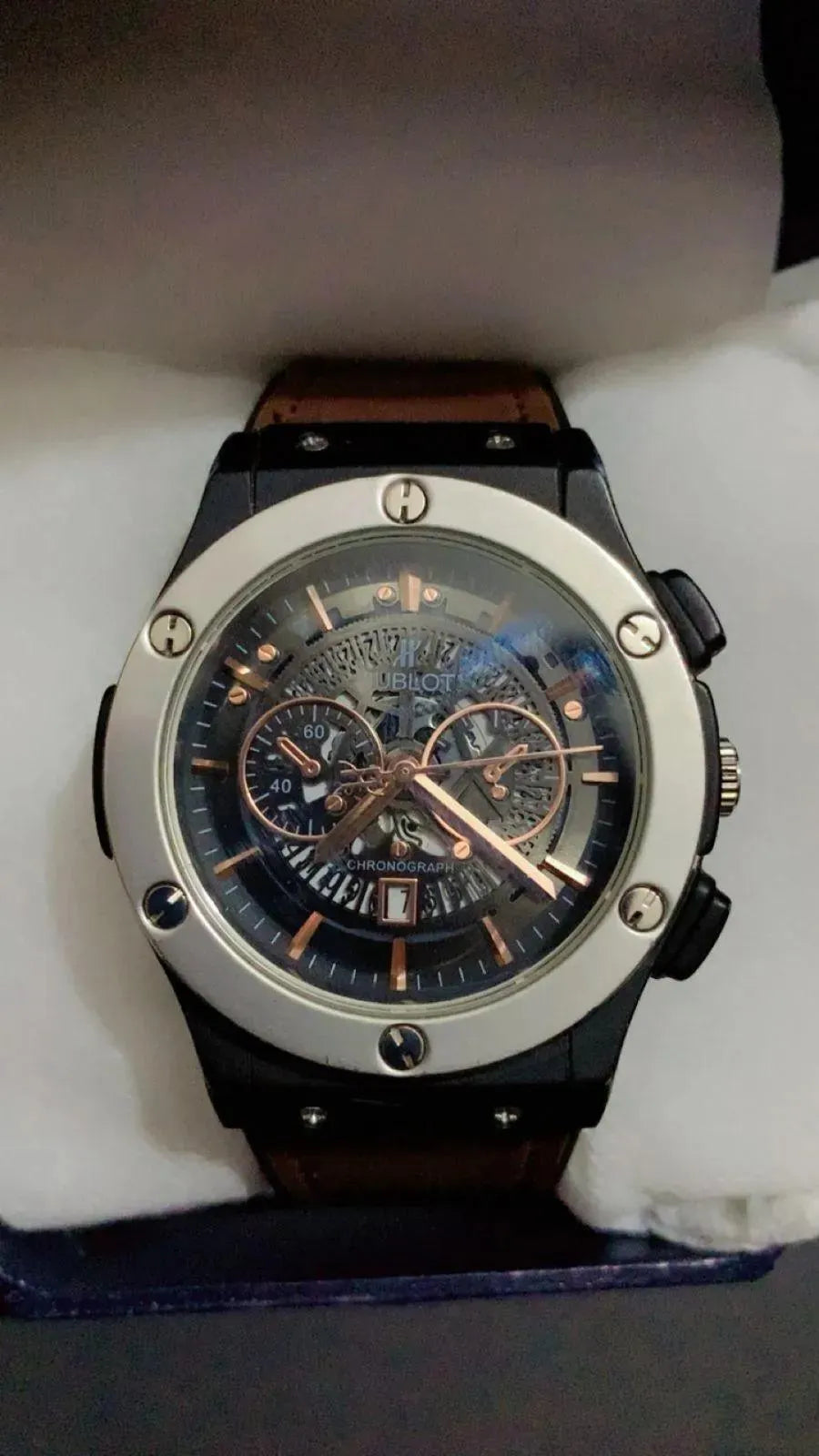 Men's Comfort Fit Strap Watch