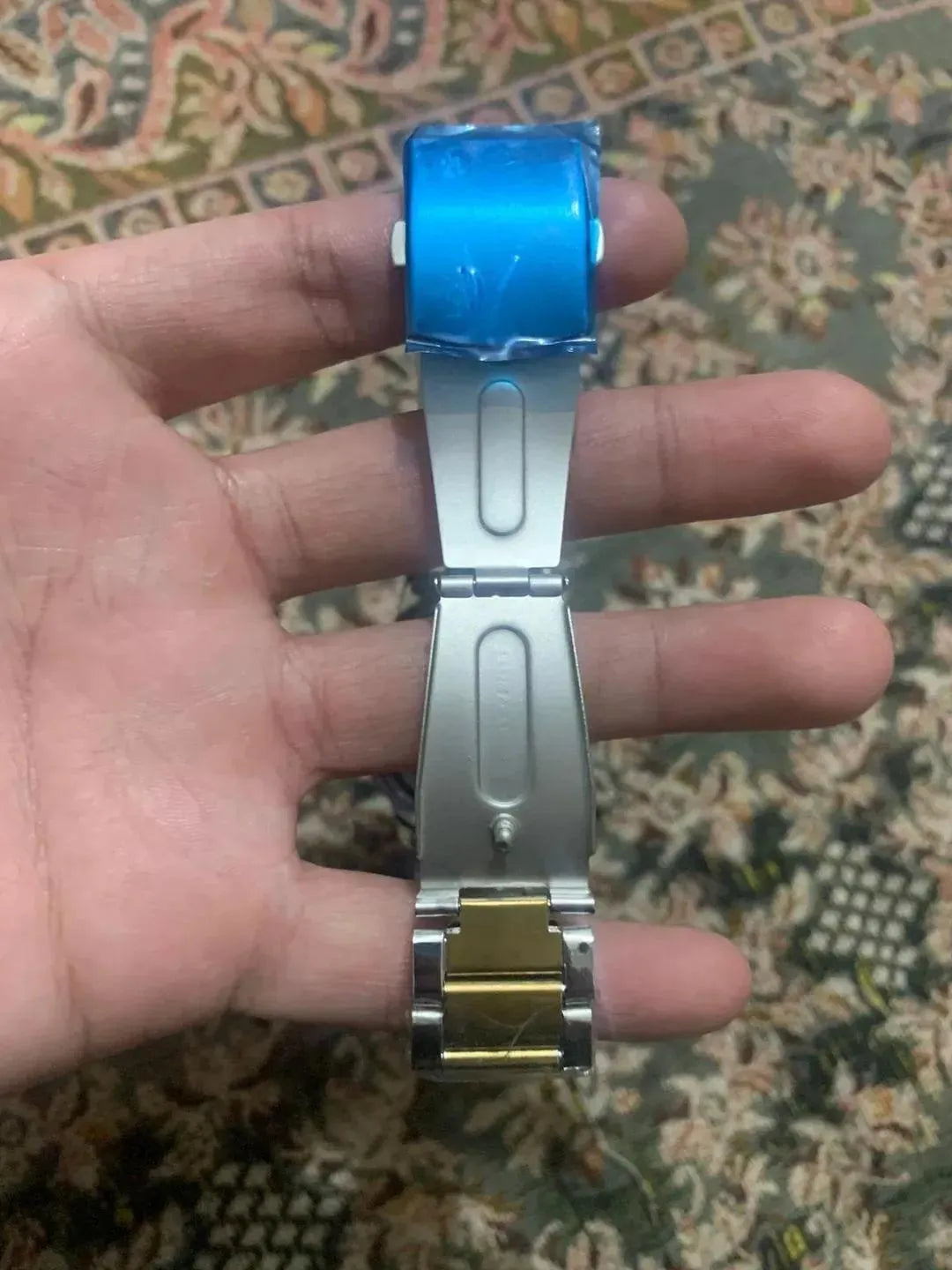 Men's Skin Friendly Strap Watch