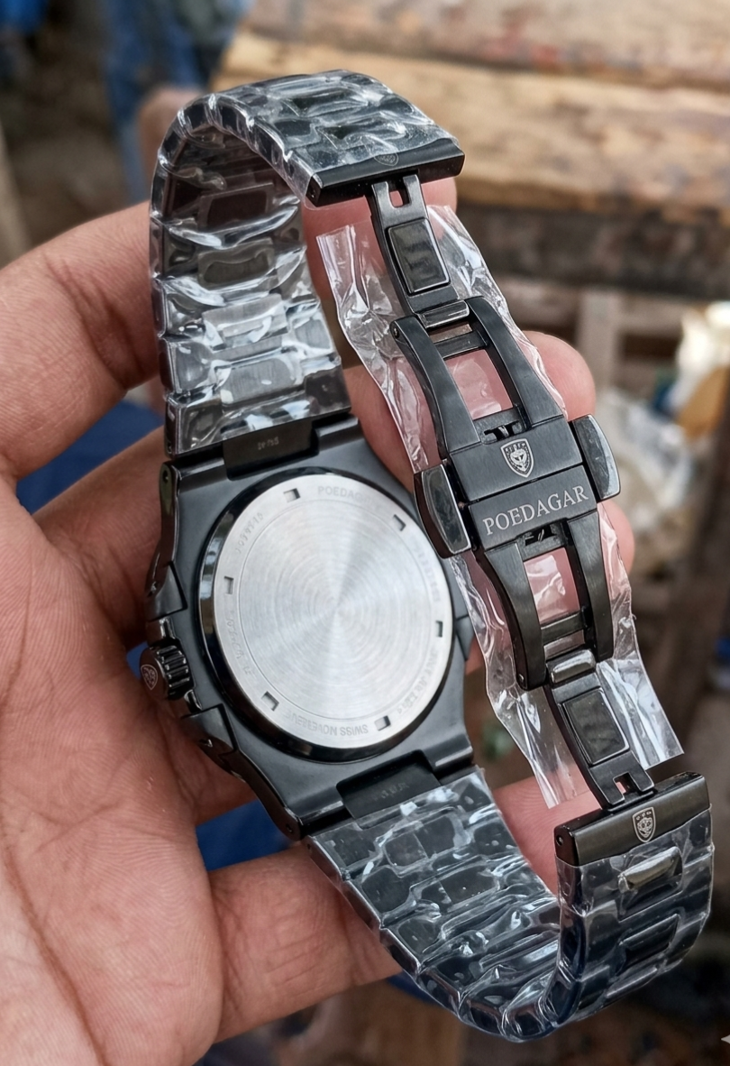 Poedagar Luxury Men's Quartz Wristwatch